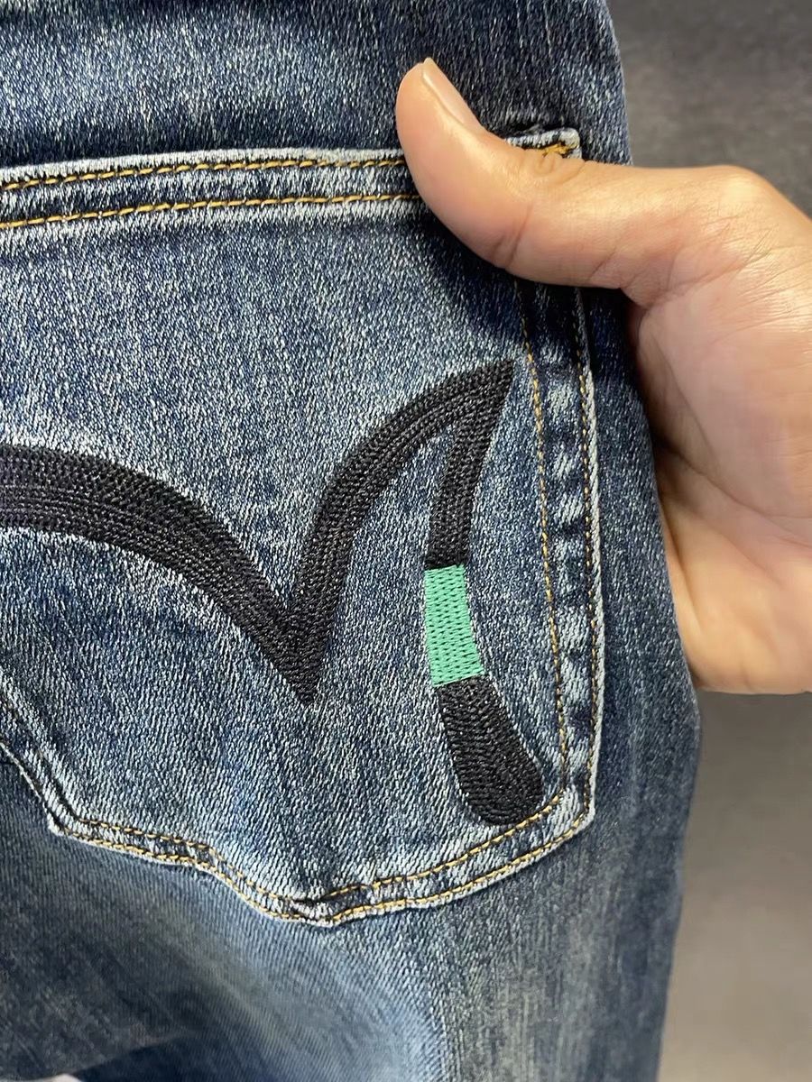 Menswear Clothing Retro Jeans  - Summer Clothing Trends 2025 评论和价格